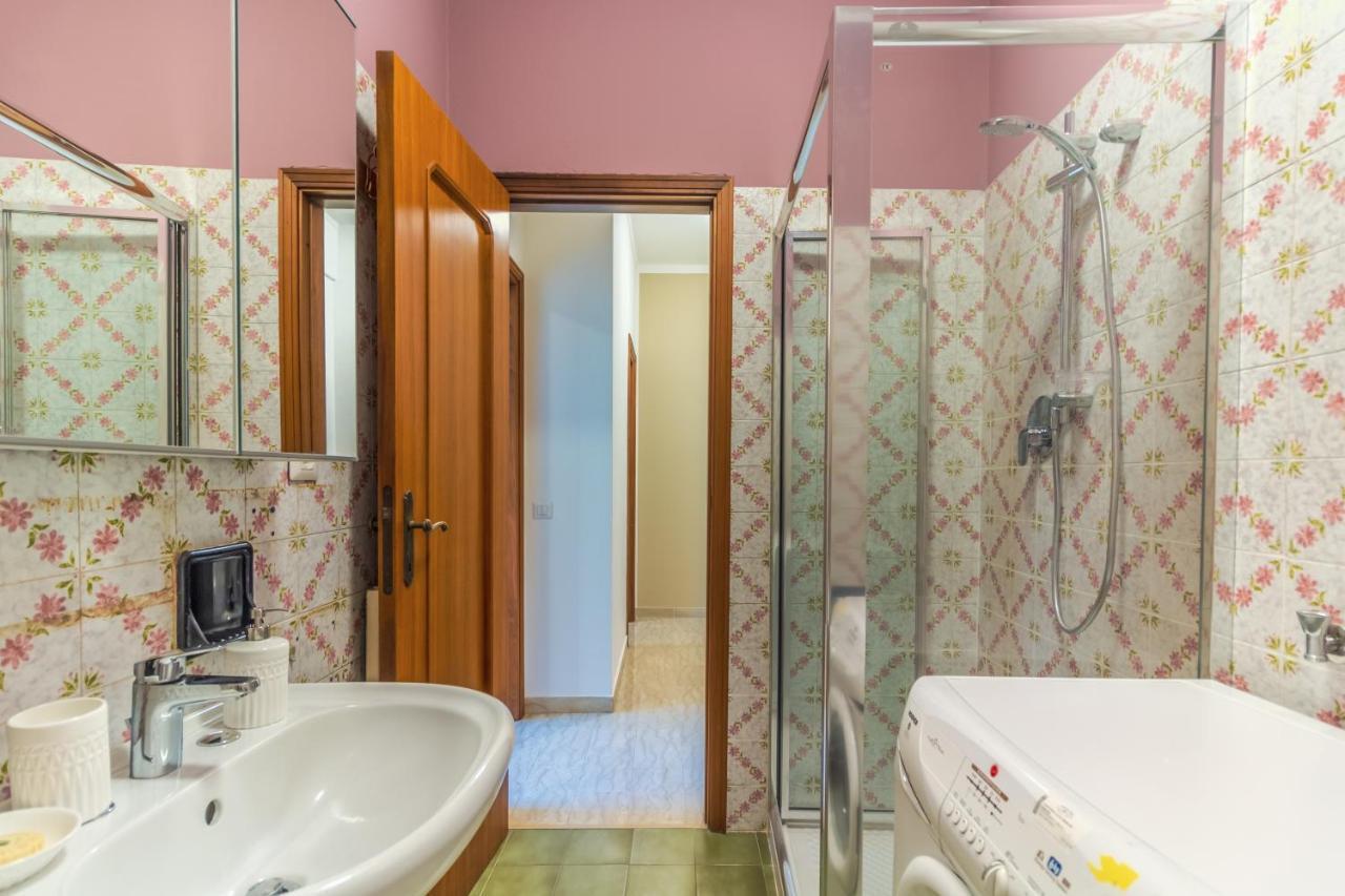 Casa Bea Cuore Di Rapallo Piu Parcheggio Bagian luar foto